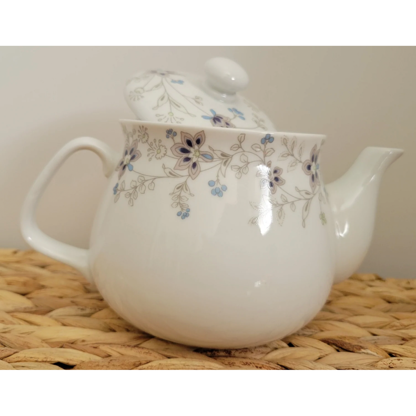 FLORAL TEA POT WITH INFUSER